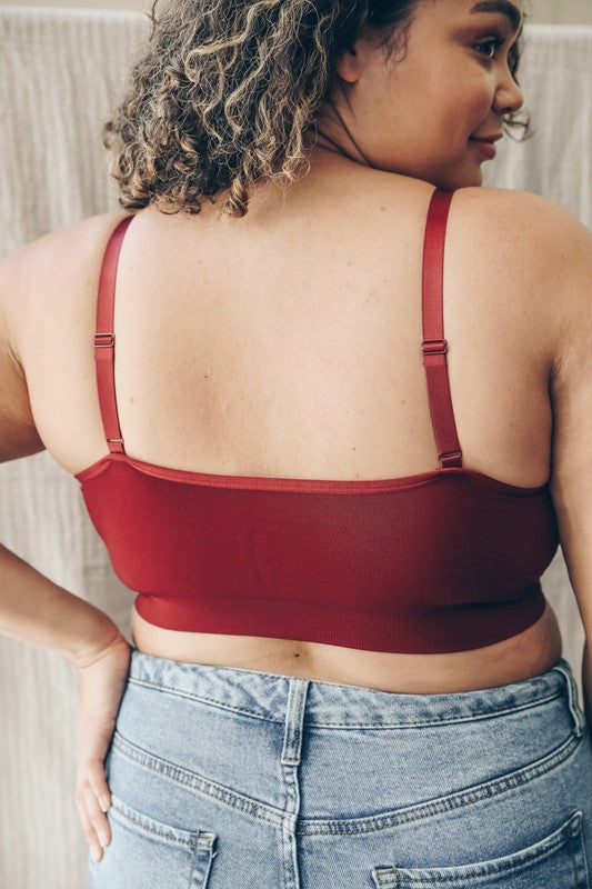Plus Size Interwoven Strappy Front Bralette