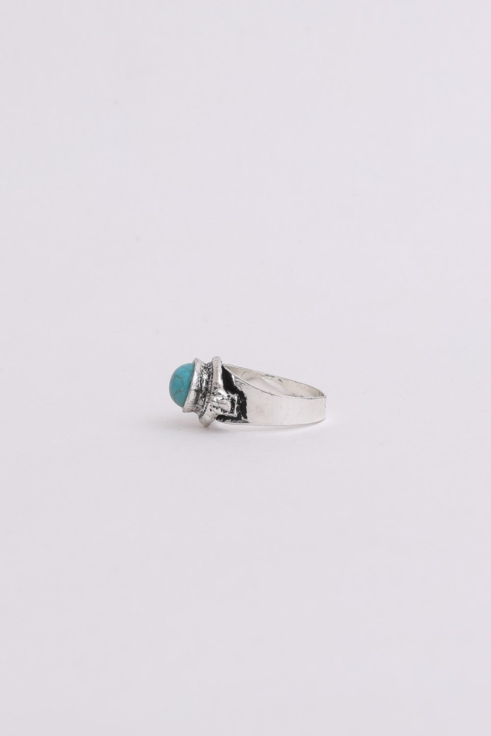 Oval Shaped Turquoise Stone Ring