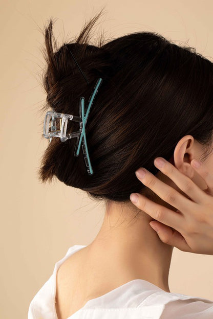 X Hair Claw