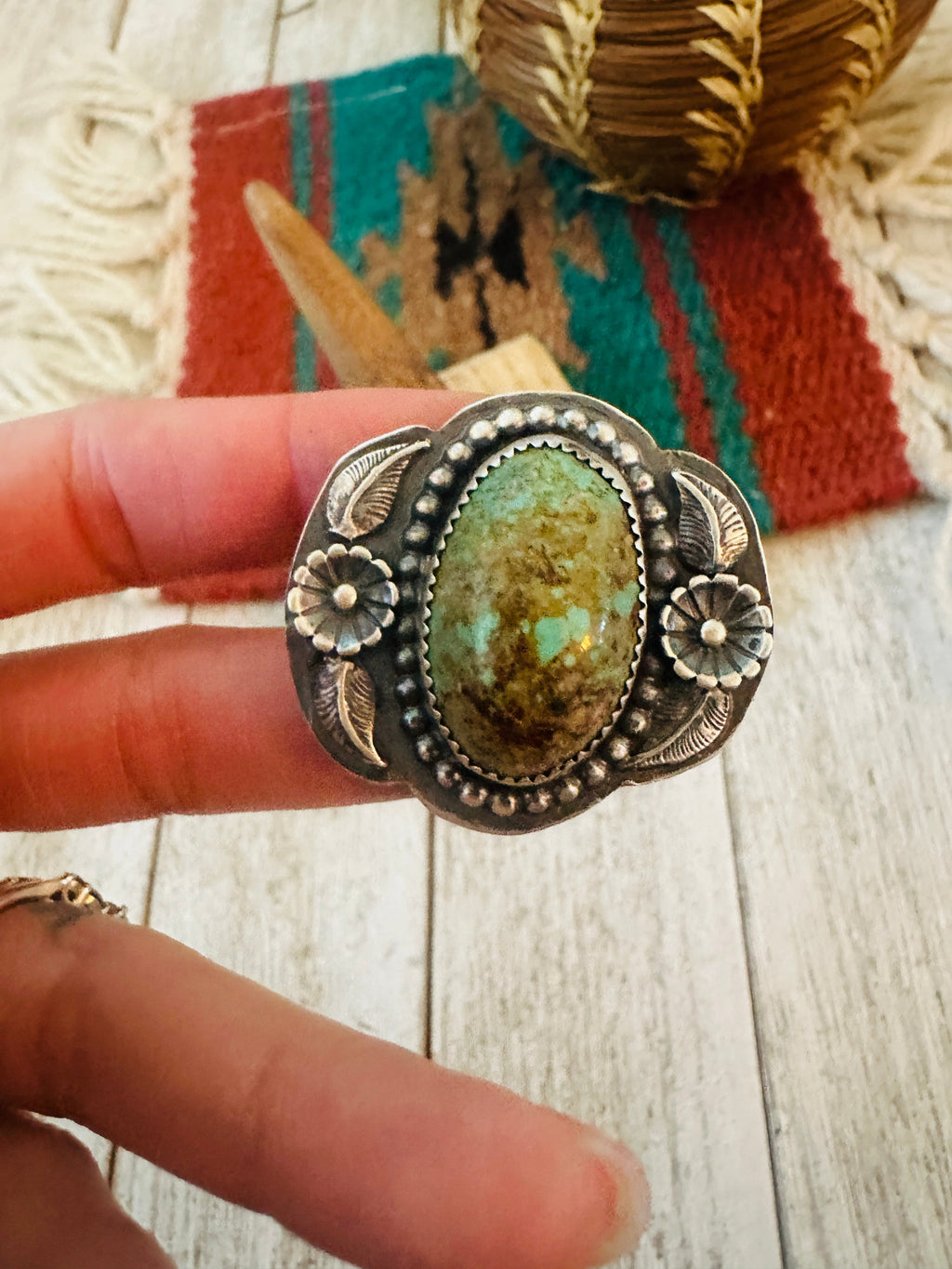 Old Pawn Handcrafted Sterling Silver & Turquoise Ring Size 6