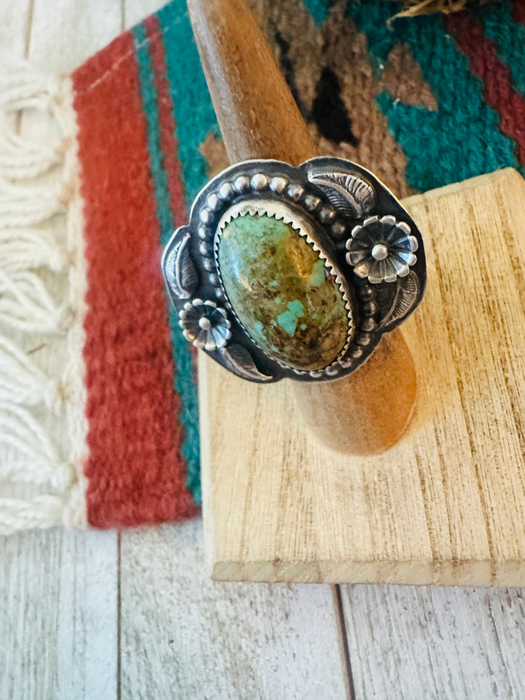 Old Pawn Handcrafted Sterling Silver & Turquoise Ring Size 6