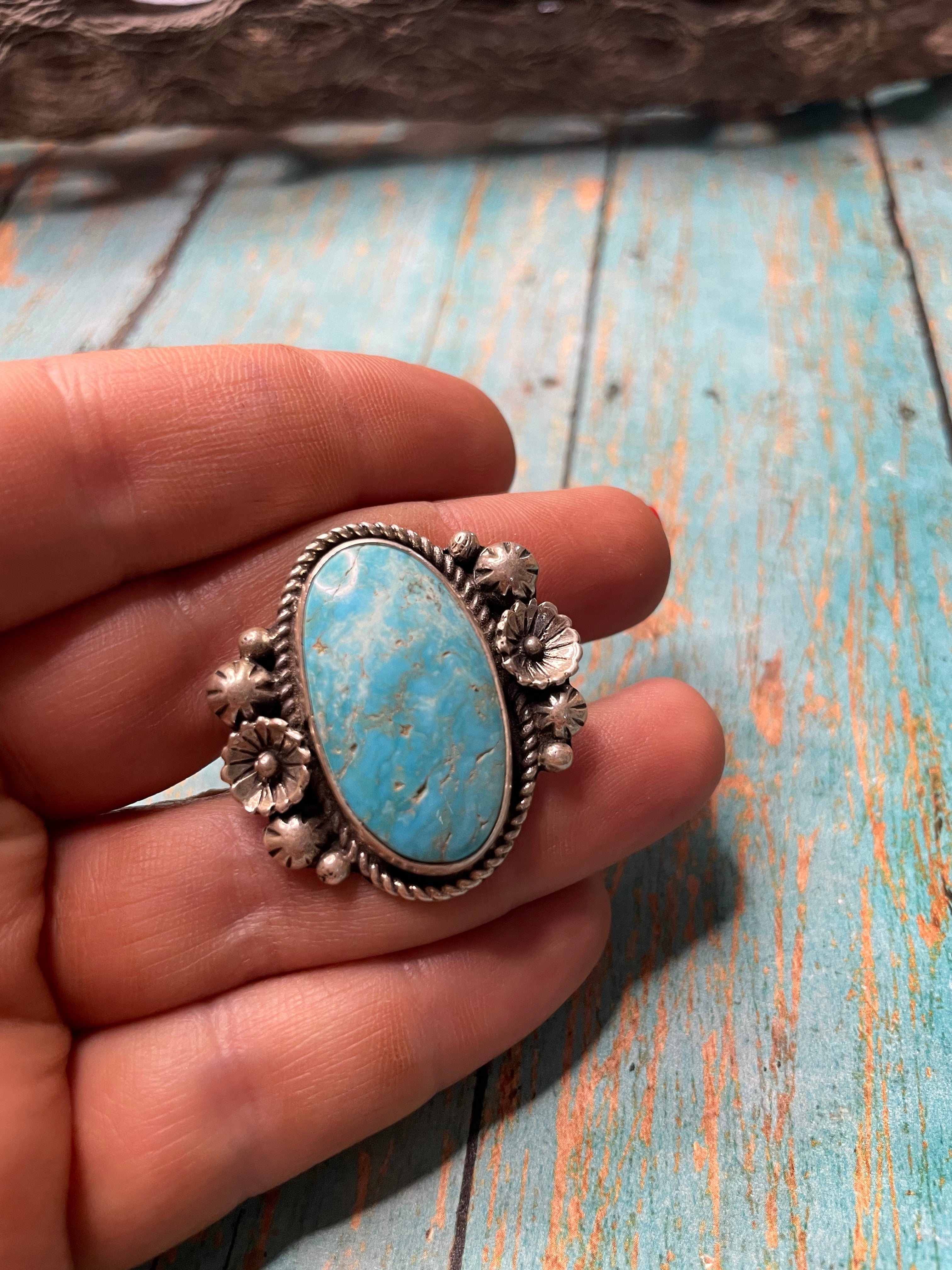 Old Pawn Handcrafted Sterling Silver & Turquoise Ring Size 9